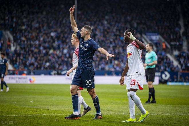 爱游戏官方网站-包含赛后突围战来临，莱比锡围绕西甲强势反弹，引发热议，细节决定成败的词条